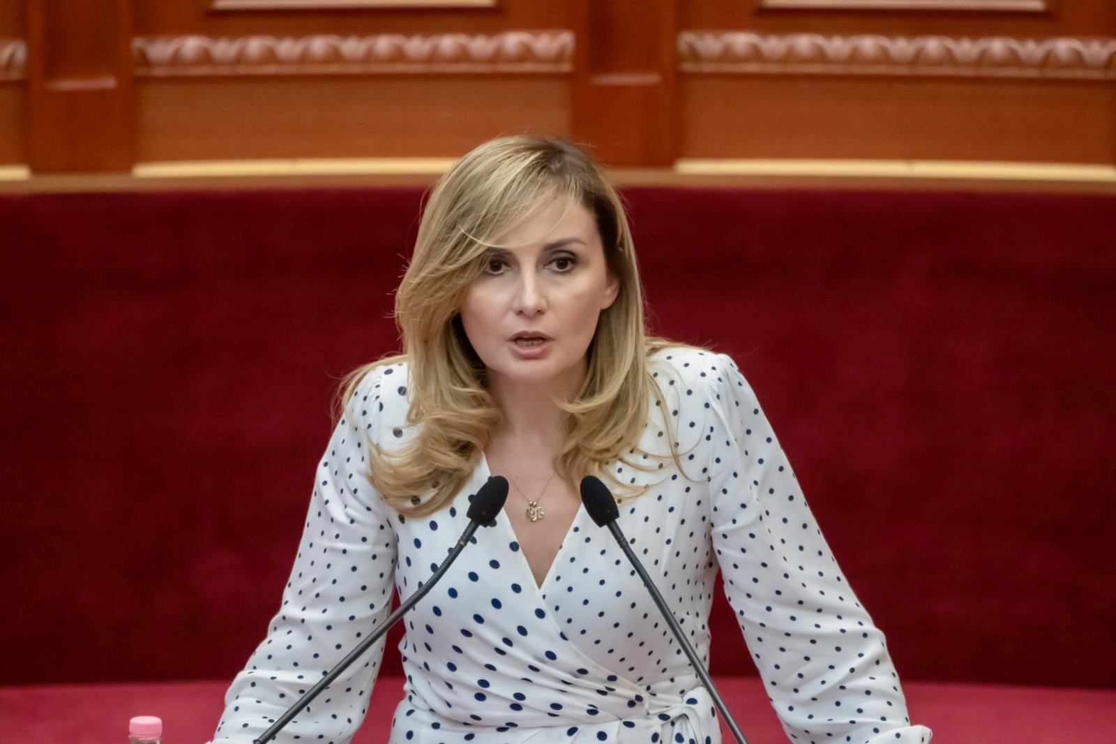 Jorida Tabaku: Mazhoranca nuk mund të injorojë opozitën dhe as të propagandojë sikur lufton korrupsionin