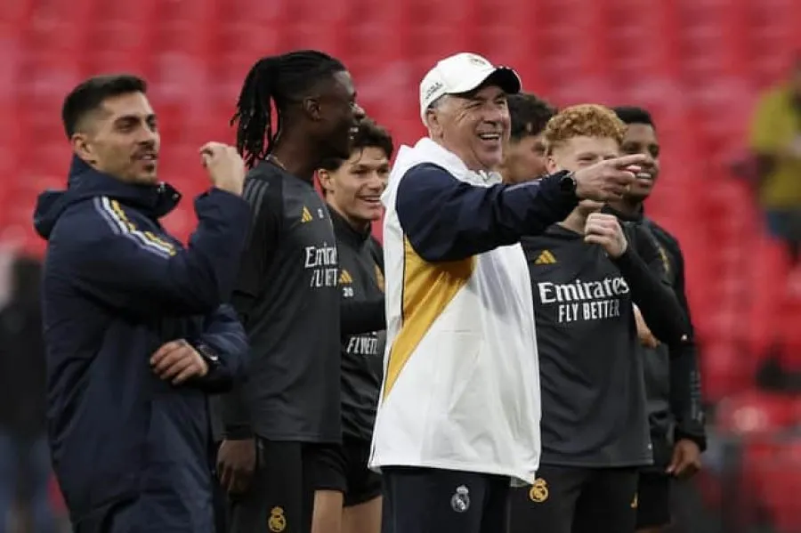 Ancelotti  publikon   formacionin e Realit