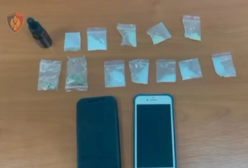 Himarë/ Arrestohet 24-vjeçari anglez shiste drogëra të forta