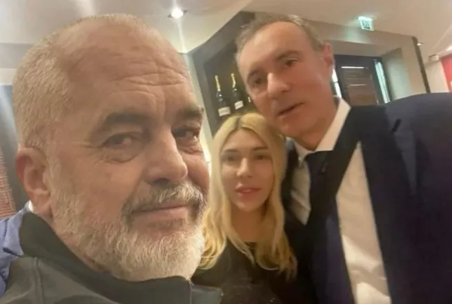 E dashura e këshilltarit të Ramës festa me kokainë në Tiranë, Florian Coldea ka filmuar politikanë e biznesmenë shqiptarë në orgji