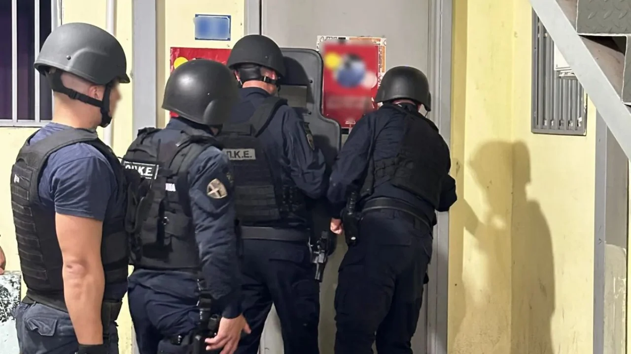 Greqi, arrestohen 3 shqiptarë për prostitucion