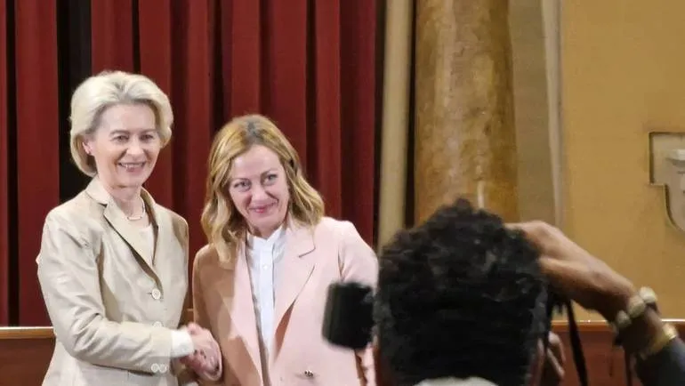 Shpërthejnë polemikat në Bruksel për Von der Leyen , bllokoi raportin që kritikon Melonin për lirinë e medias