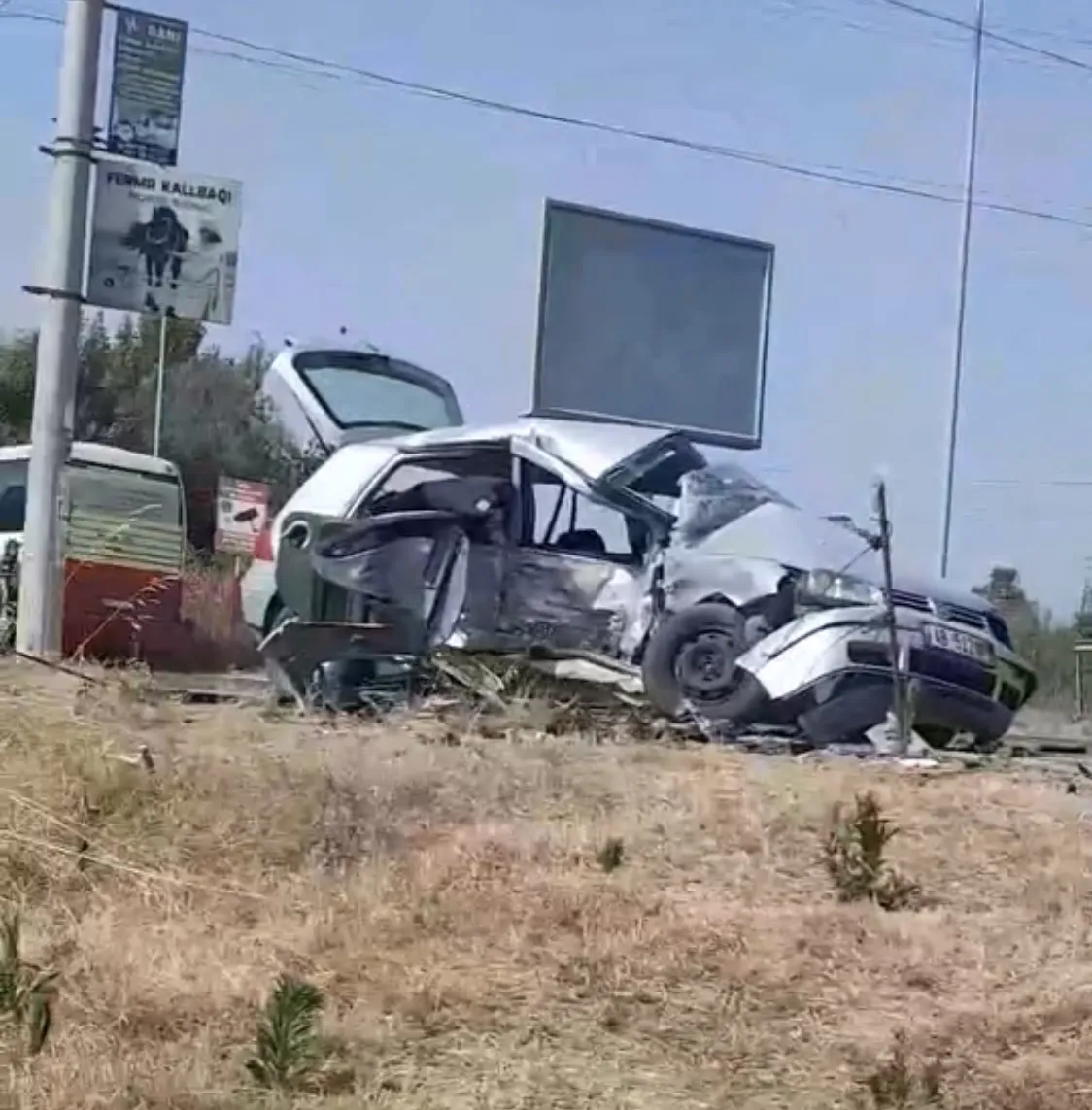 Dedikimi prekës i shkollës për 16-vjeçarin që vdiq te Gjiri i Lalëzit
