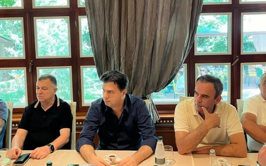 Basha nuk dorëzohet edhe pse humbi vulën: Do kërkojmë drejtësi, u bë me urdhër të Ramës!