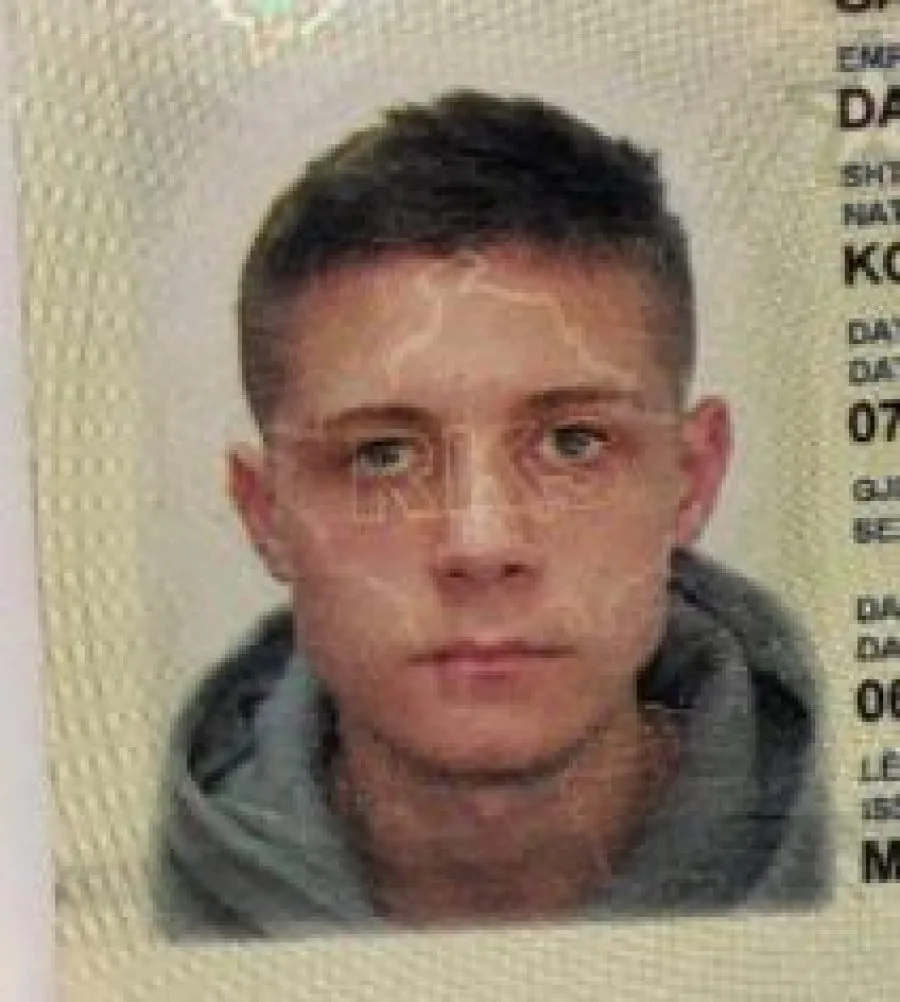 Gjykata lë në burg të riun nga Kosova, u kap me pistoletë në Rinas