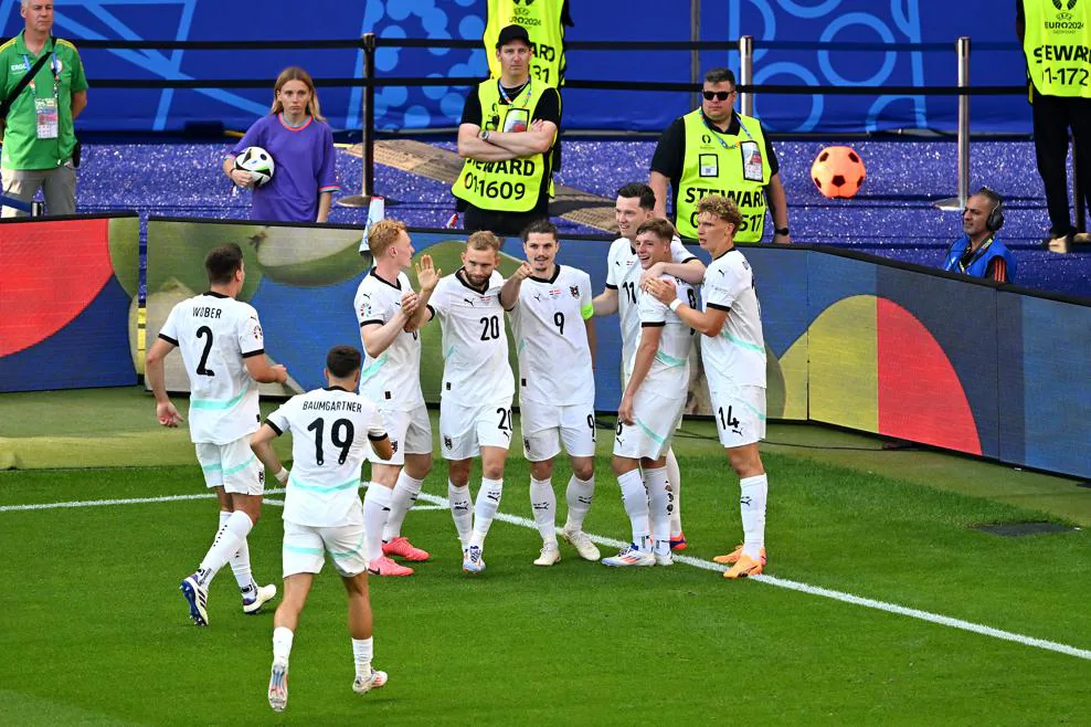 Austria fitoi me Holandën dhe del e para e grupit