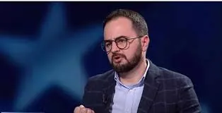 Fytyra e një shteti të shthurur