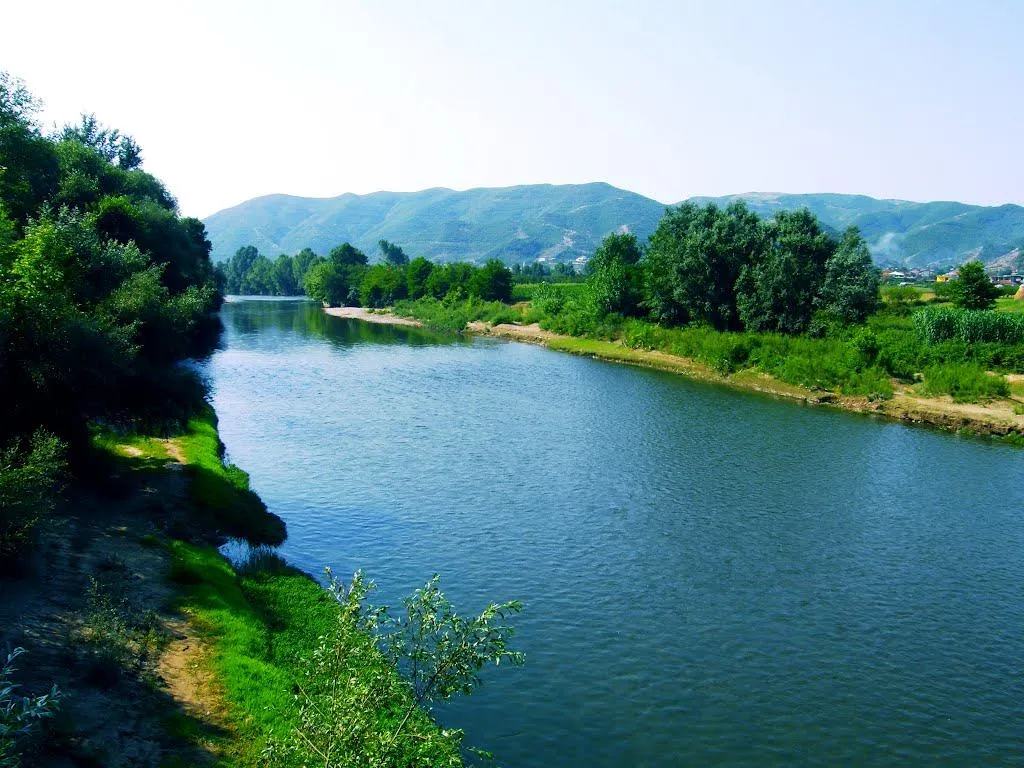Shkodër/ Gjendet trupi i pajetë i një 40-vjeçari në afërsi të lumit Drin, ja çfarë dyshohet