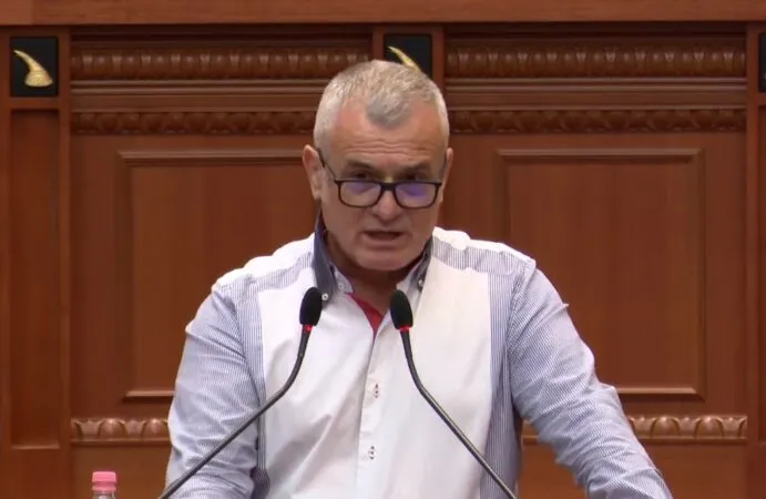 Leskaj: Me këtë Kod Zgjedhor, çertifikojmë ndryshimet e paligjshme