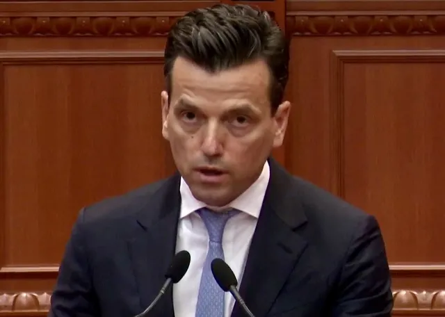Agron Shehaj i revoltuar: Demokracia dhe rrotacioni janë vrarë nga paratë e korrupsionit