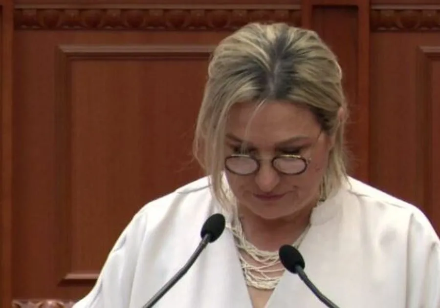 Açka “thumbon” kolegët: Disa janë pasuruar në opozitë, kanë vila nëpër kodra!