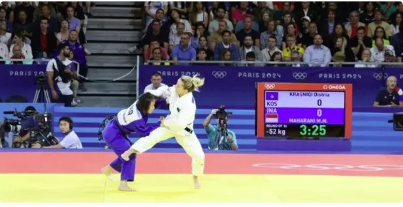 Xhudistja Distria Krasniqi e nis mbarë Olimpiadën, kualifikohet në çerekfinale