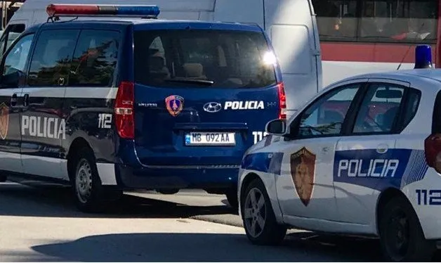 Pengmarrja/ Morën peng një 35-vjeçar dhe e kërcënuan për dhënie pasurie, arrestohen 7 persona!
