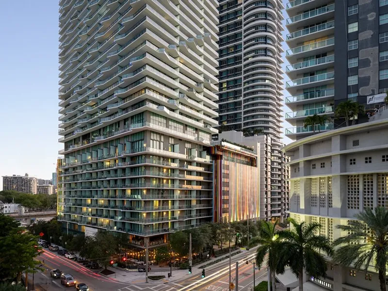 Kastrati i vendos emër shqiptar hotelit të famshëm në Miami