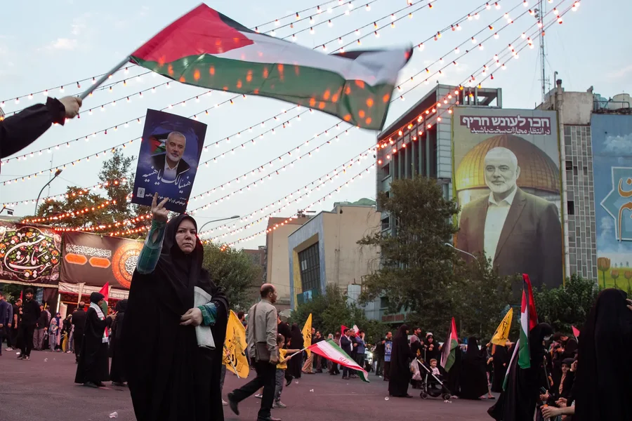 Lideri suprem i Iranit jep urdhër për të sulmuar Izraelin!