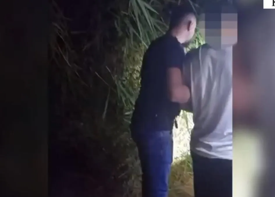 Kavajë/Plagosja me armë zjarri e 43-vjeçarit, arrestohet një nga autorët!