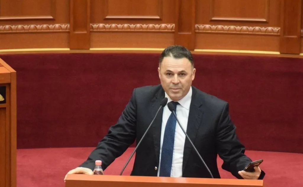 Deputeti i PD Asllan Dogjani, është paraqitur ditën e sotme në Prokurorinë e Posaçme, ku ka qëndruar për rreth dy orë e gjysmë.