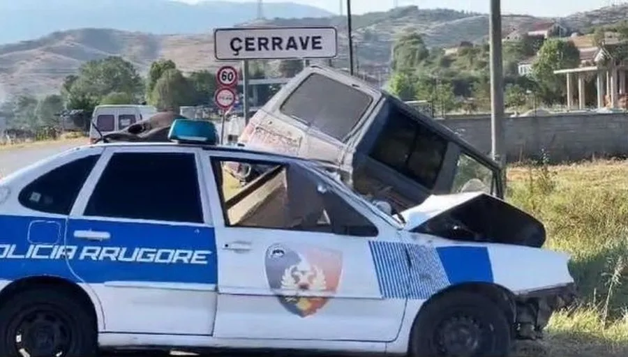 Aksi Korçë-Pogradec/  Automjeti përplas makinën e policisë; plagoset efektivi