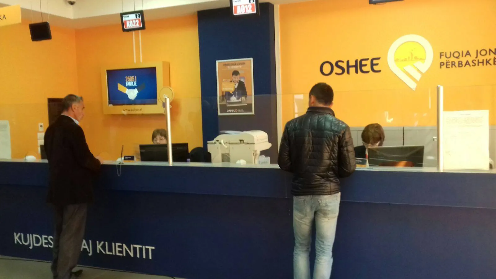 OSHEE  u jep mundësi debitorëve  të  dritave, të paguajnë  këste fikse mujore për pensionistët!