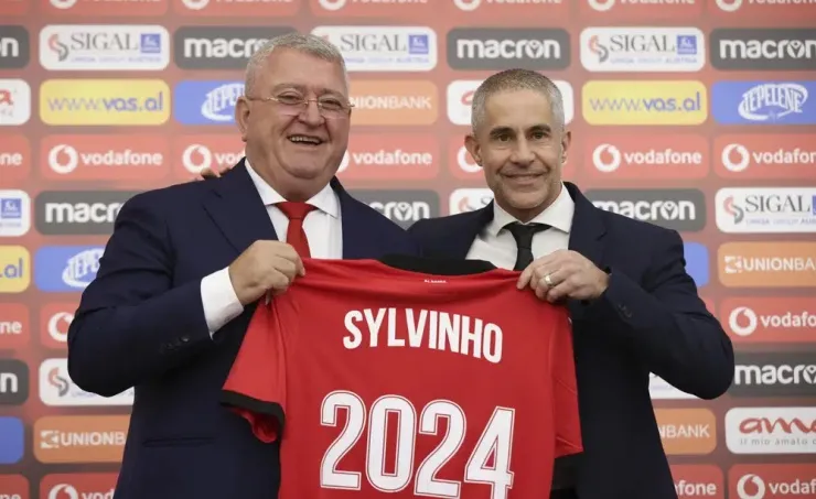 Sylvinho nga sot nuk është më zyrtarisht trajner i kombëtares