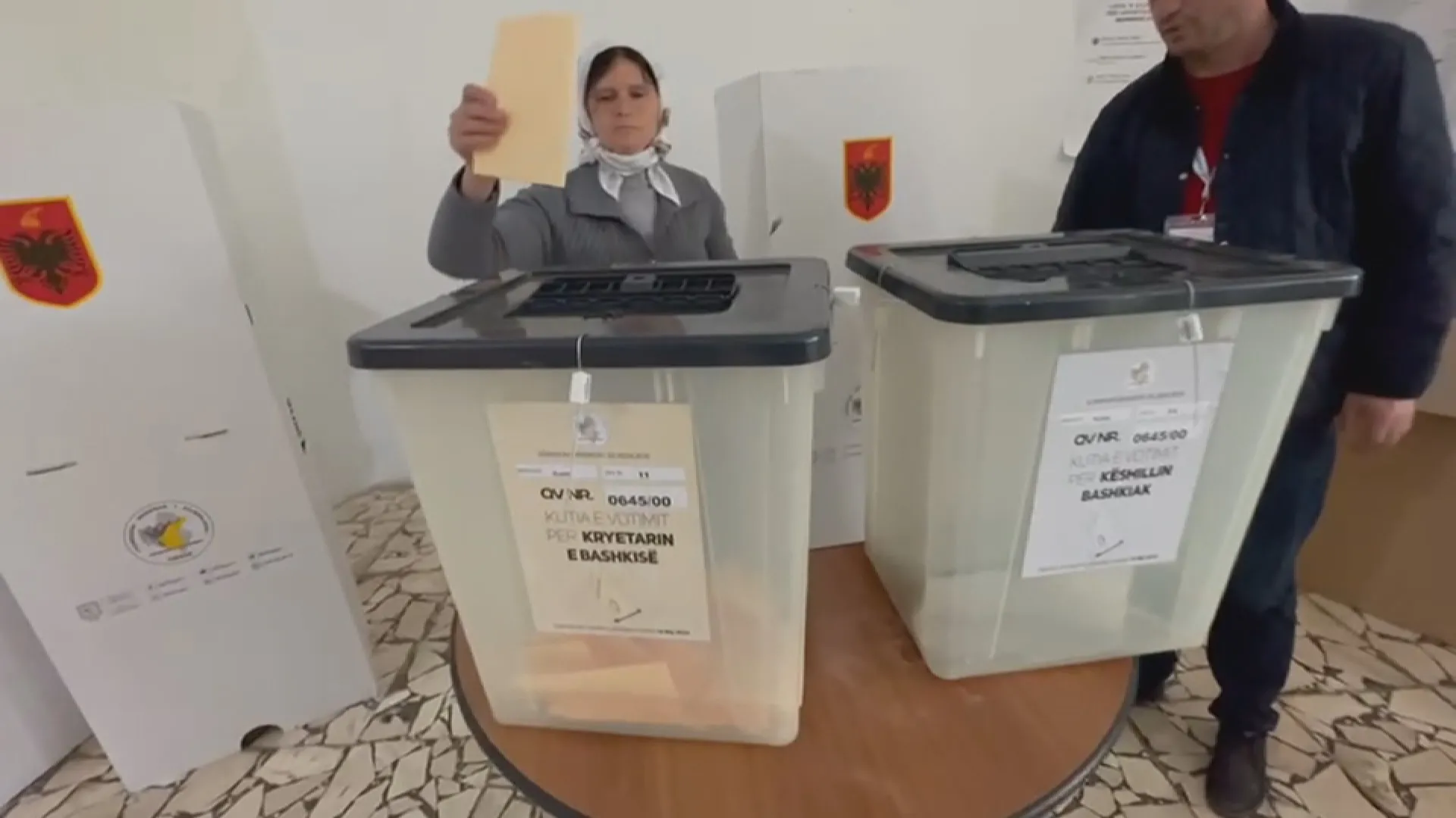 Herësi i ri i PS nuk hap listat, ndryshimet në Parlament minimale