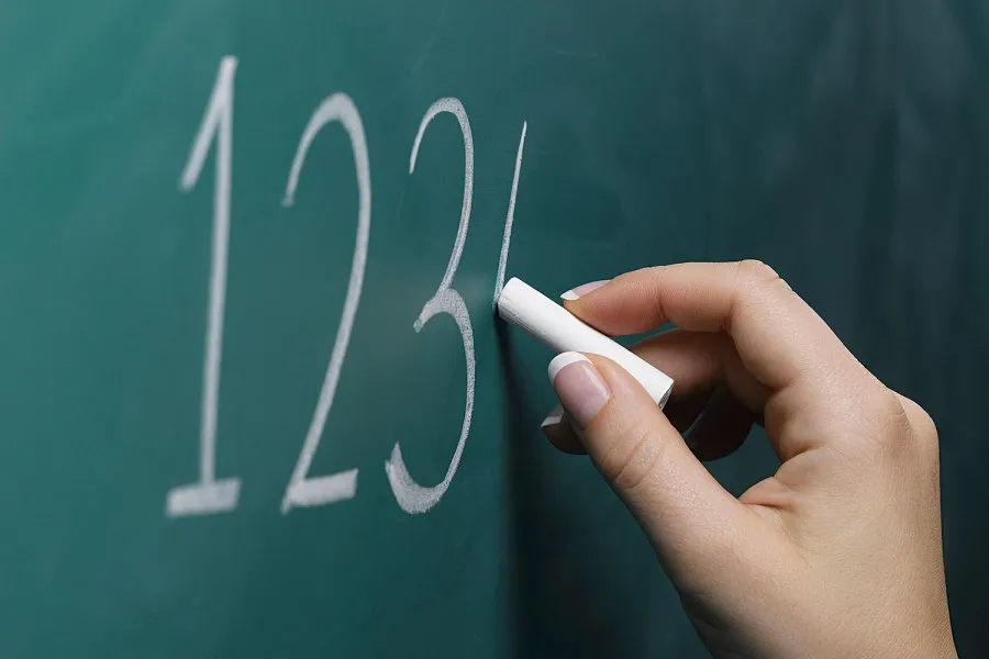 OECD: Shqipëria është përkeqësuar në 28% të objektivave të zhvillimit 2030, arsimi me rënien më të madhe