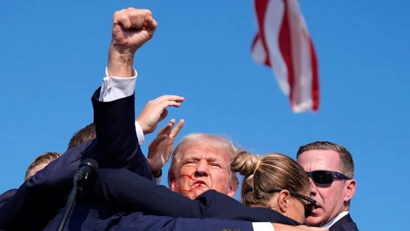 Shërbimi Sekret: Atentatori i Trump është neutralizuar, të paktën një i vdekur në tubim