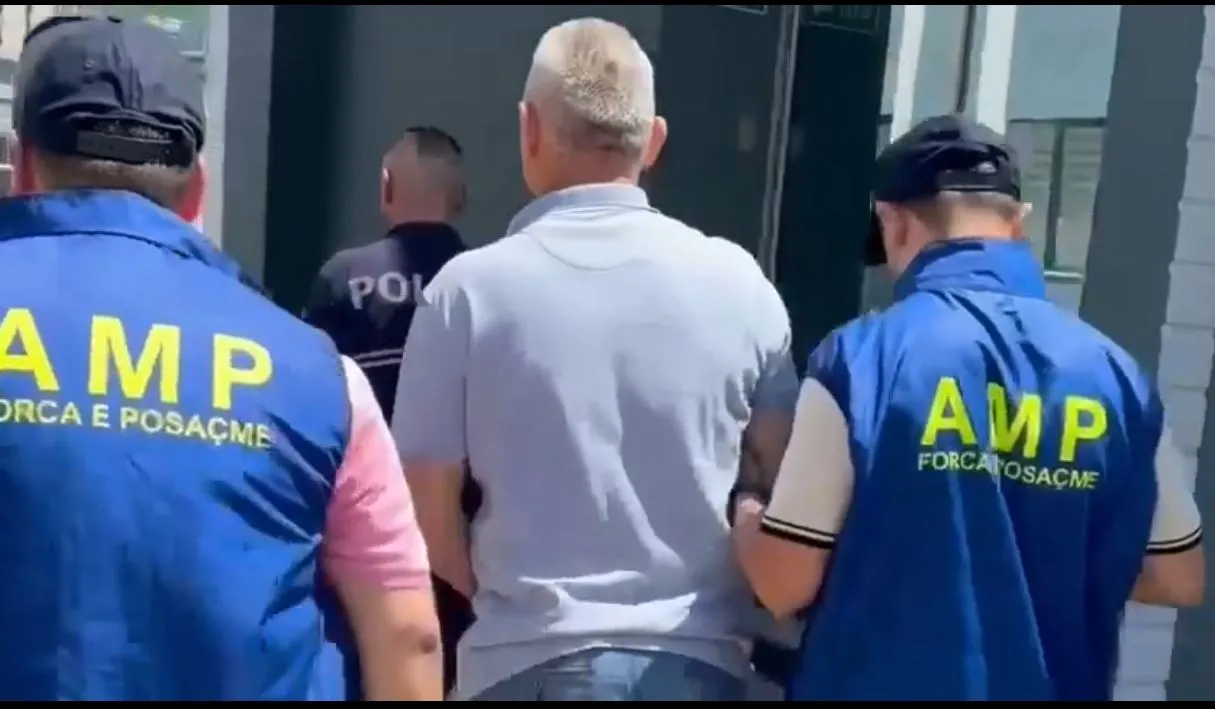 AMP arreston oficerin e patrullës, rrahu bashkëshorten dhe i shkaktoi dëmtime në pjesë të ndryshme të trupit