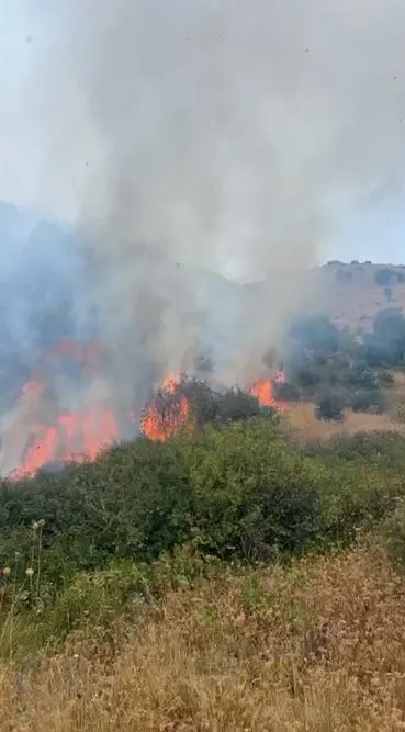 Mat/ I vuri zjarrin tokës, por u dogj dhe vetë