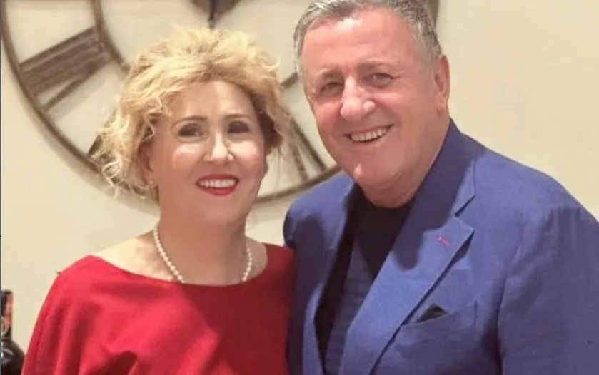 Dy muaj pa bashkëshorten, Agron Llakaj fjalë të ndjera për gruan e tij: Mbetem i pushtuar nga mungesa jote…