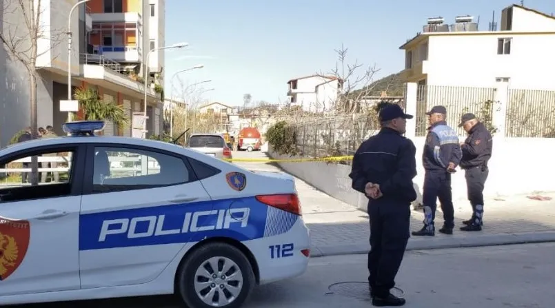 Vlorë/ Burri dhunon për vdekje gruan, e moshuara humbi jetën në spital