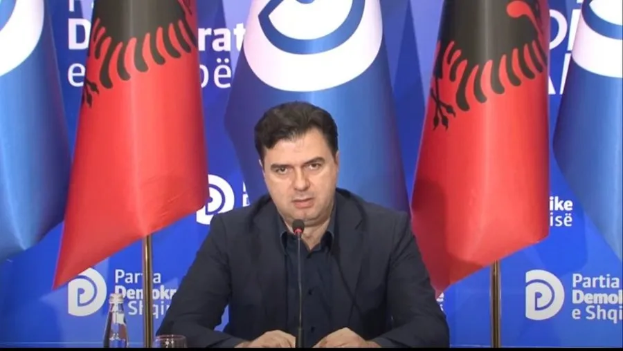 Basha ironizon Berishën: Pse bëre pazar për amnistinë dhe mbylljen e listave?