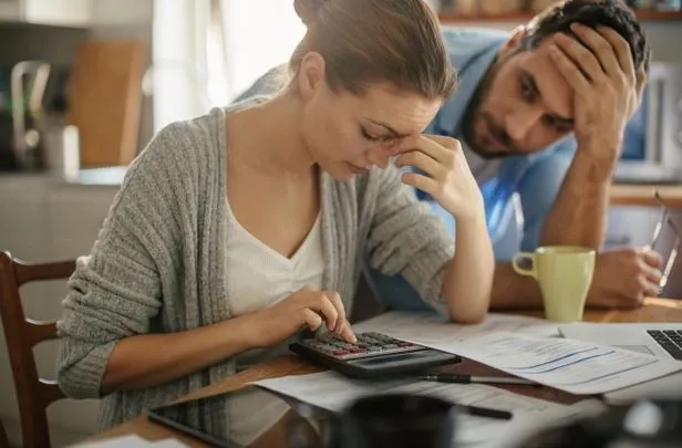 60% e familjeve në Shqipëri nuk kanë para të përballojnë shpenzime të papritura
