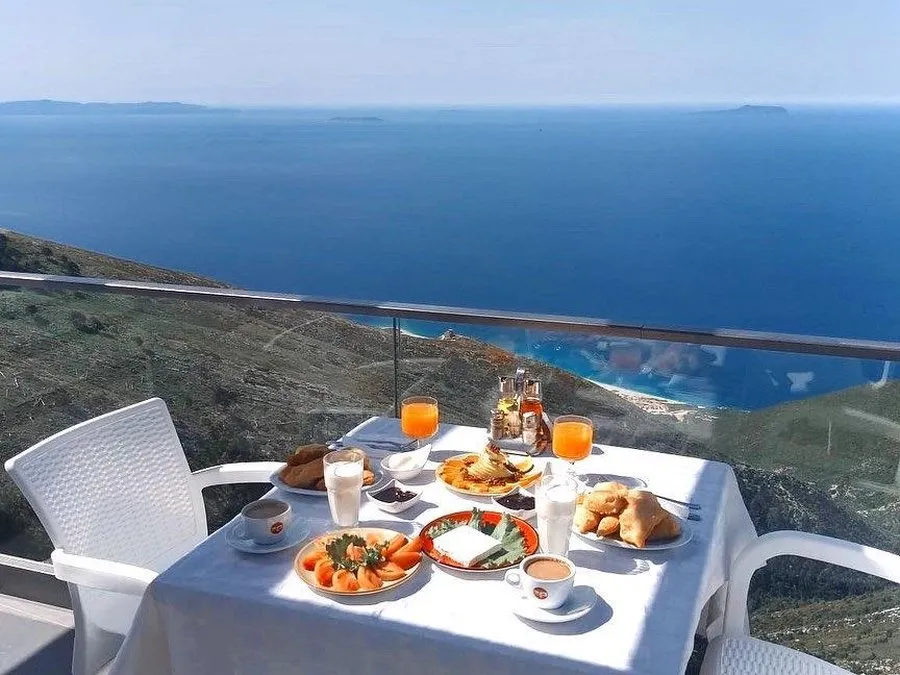 Zbuloni ku kushtojnë më shtrenjtë hotelet e restorantet në Europë dhe si renditet Shqipëria