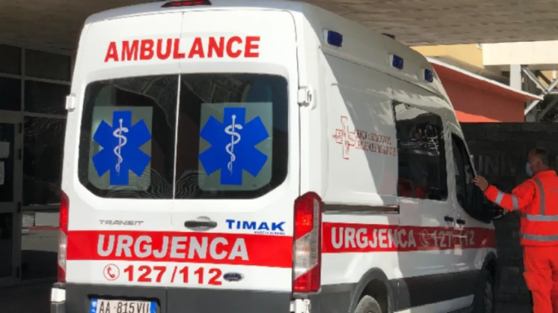Tiranë/Ra nga tarraca e katit të 5-të, humb jetën në spital 50-vjeçari! Ja çfarë dyshohet