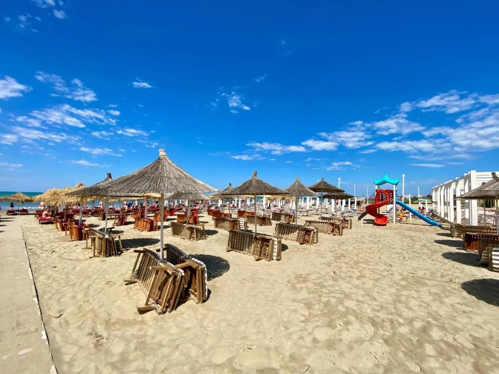 Dështimi i sezonit turistik: Kronikë e një rënie të paralajmëruar