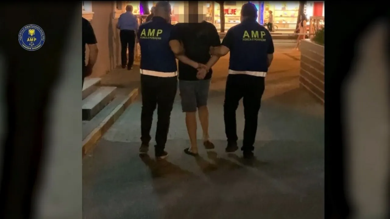 Durrës/ Bie në pranga kryekomisari i Trafiqeve