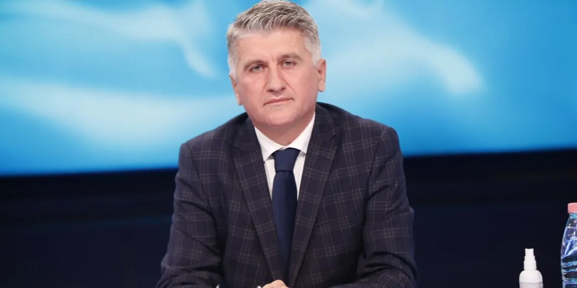 Reagimi i fortë i Gjekmarkajt për rendin publik: Sa kohë bandat ndikojnë në zgjedhje ministrash, do numërojmë të vdekurit në trotuare!