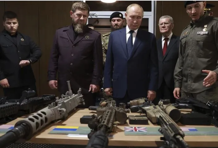 Vladimir Putini zhvillon vizitë të papritur në Çeçeni: Rusia, e pathyeshme