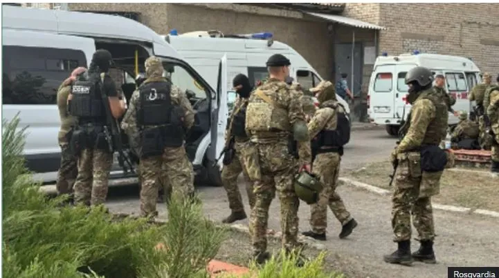 Rusi/8 të vdekur nga rebelimi i të burgosurve