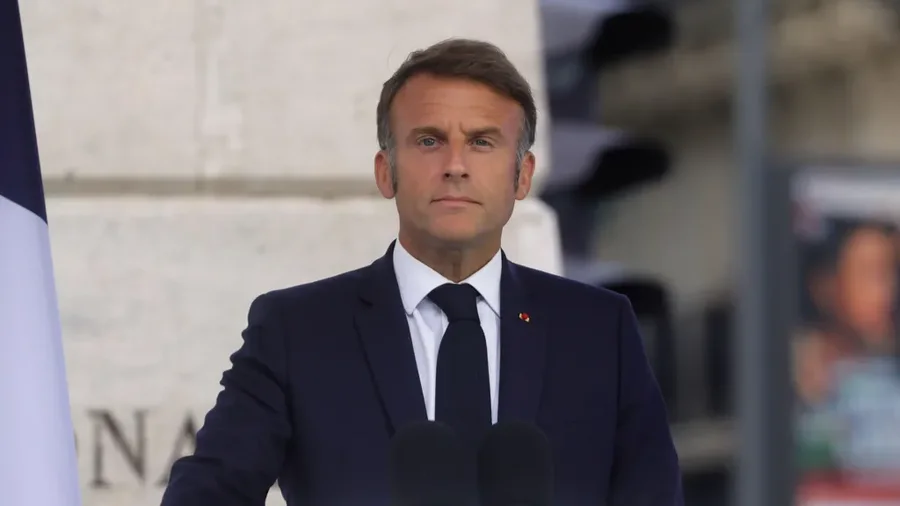 Macron refuzon të majtët; njoftohet “grusht” ndaj Presidentit