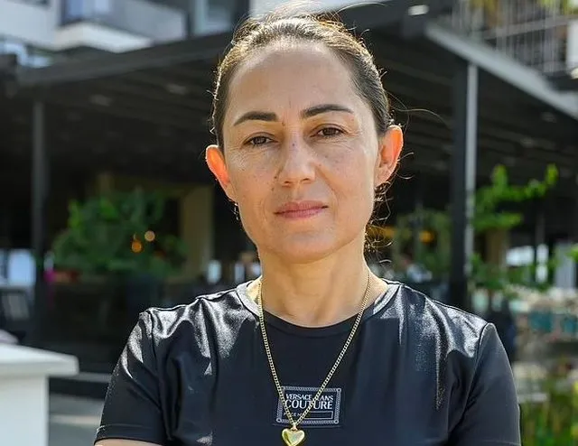 Rrëfimi i gruas së Ardian Nikulajt: Ruheshim nga shqiptarët prej gjakmarrjes, nuk dyshuam te “turistët”