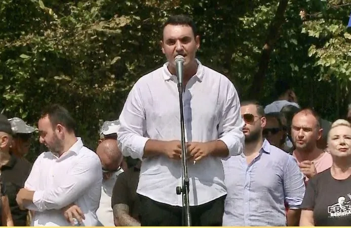 Këlliçi thumbon Dumanin: Si mund të jenë krime intelektuale vjedhjet me firme dhe vulë të Ramës dhe Veliajt