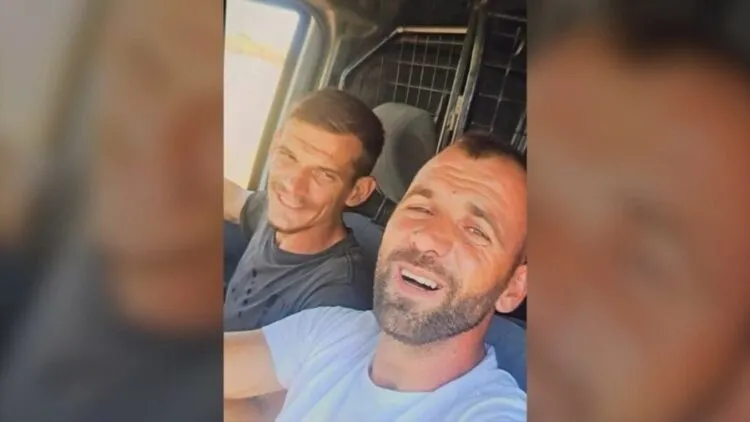 Vrau të atin dhe e hodhi në pus, publikohet fotoja ku autori dhe bashkëpunëtori shfaqen të qeshur pas krimit