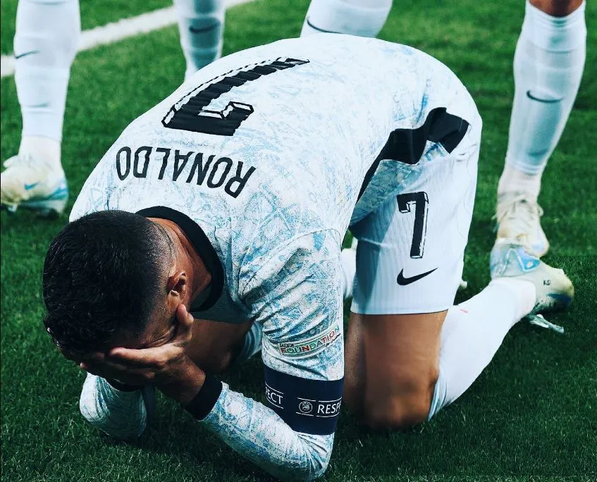Momenti kur Kristiano Ronaldo shpërthen në lot