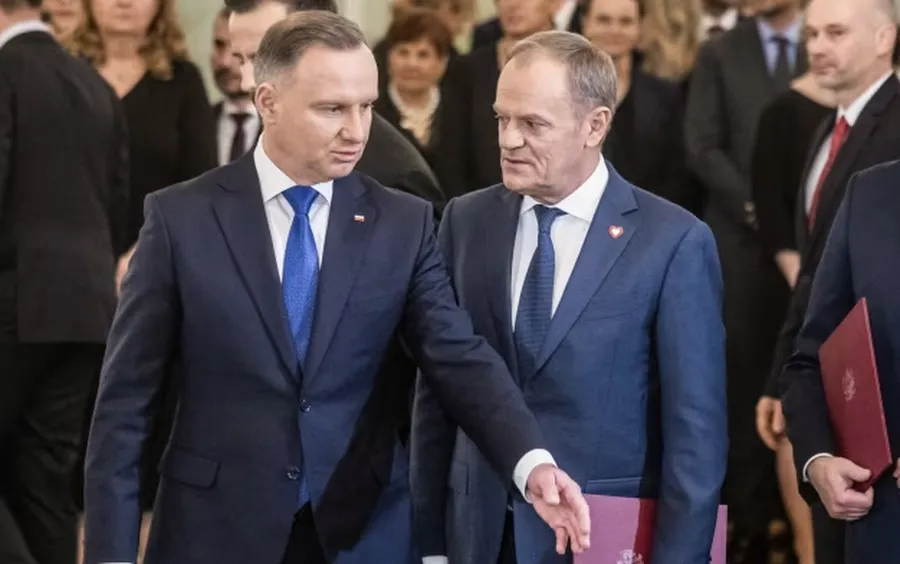 Presidenti polak Duda akuzon kryeministrin Tusk për bashkëpunim me FSB-në ruse