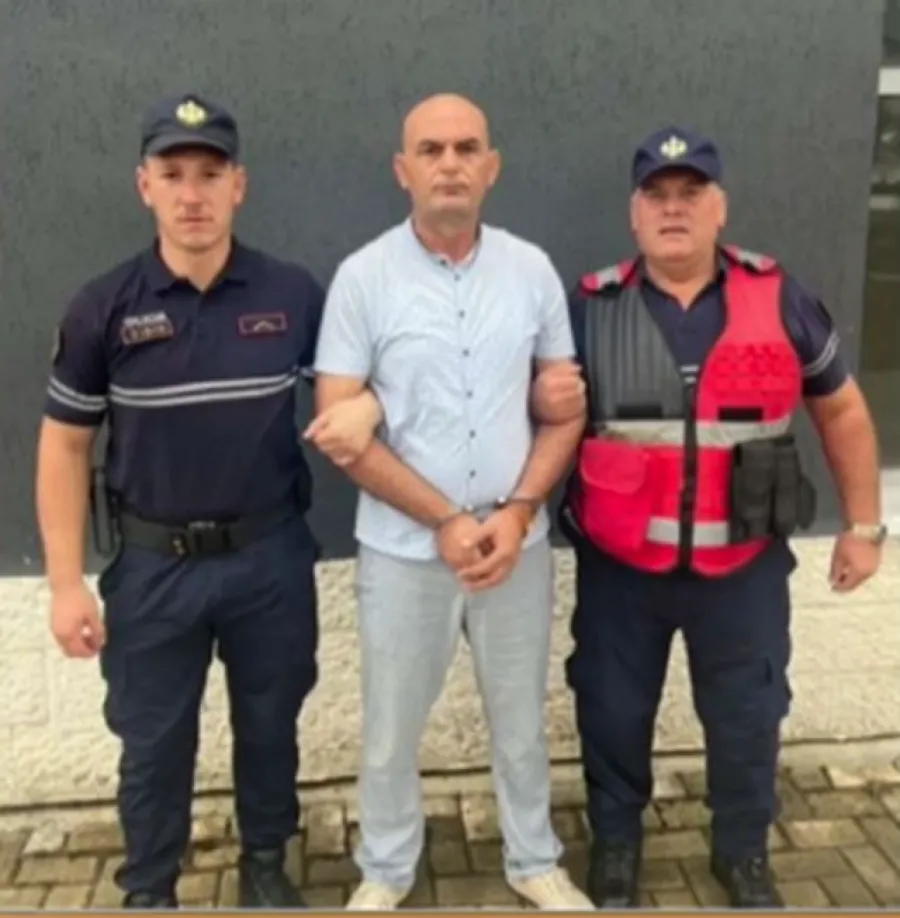 Autori i vrasjes së dyfishtë: I vrava se u zunë me djalin
