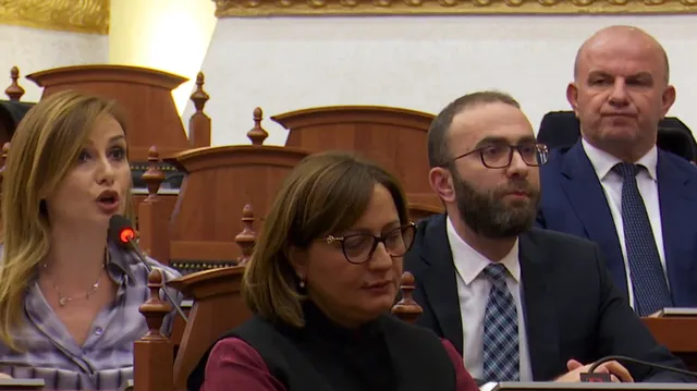 Tabaku e Bardhi depozitojnë nismën në Kuvend