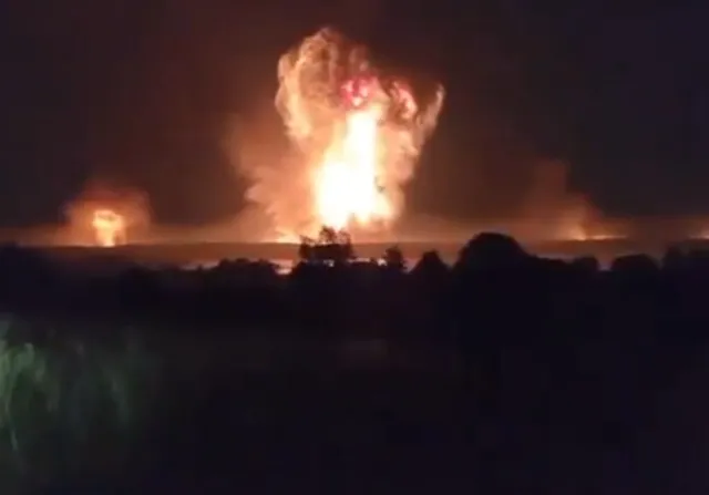 Ukraina shkatërron depot e armatimit rus, shpërthimi shkakton tërmet 2.8 ballë