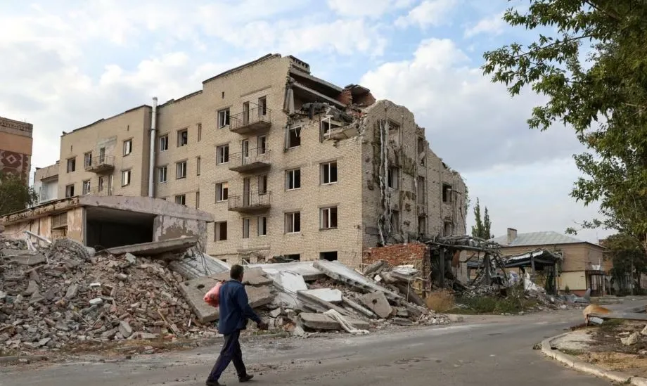 Ukraina dhe Rusia shkëmbejnë sulme të ndërsjella ajrore, vriten disa persona